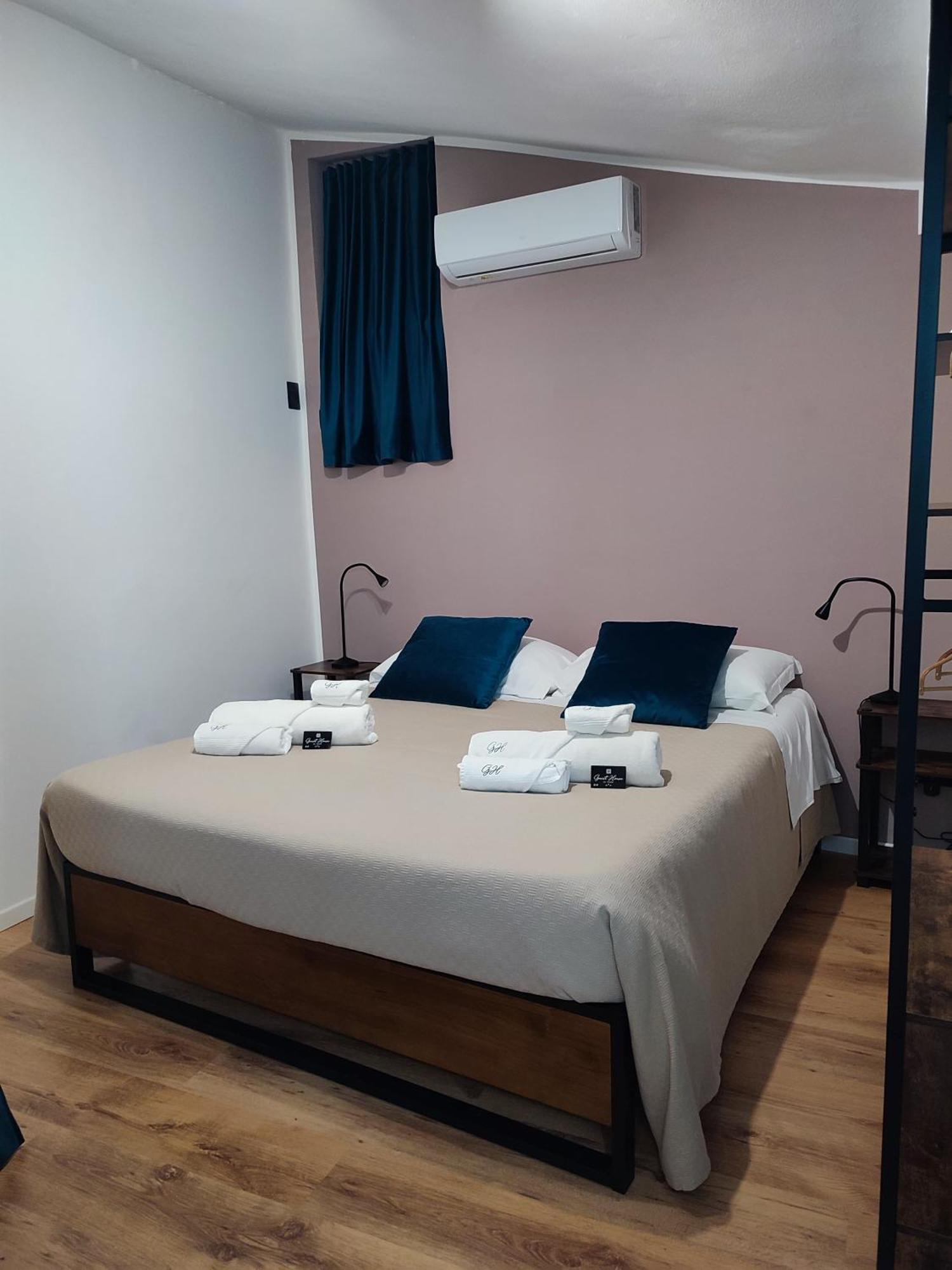 Guest House Alla Scala Caltagirone Exterior photo